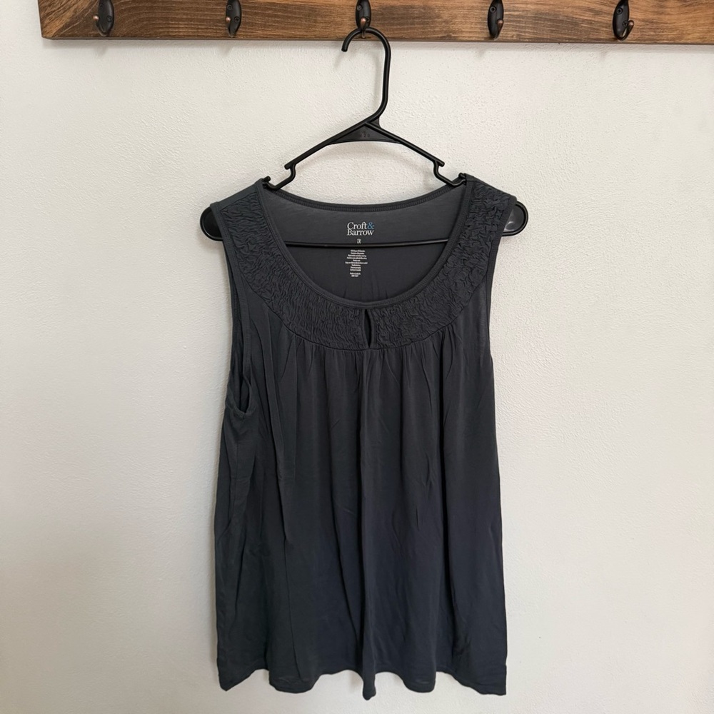 Croft & Barrow Dark Gray Sleeveless Tank Top
